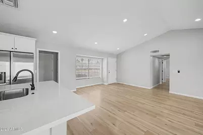 908 W Ross Avenue, Phoenix, AZ 85027 - Photo 16