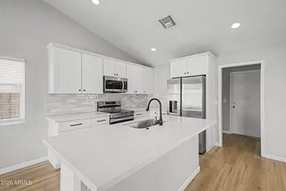 908 W Ross Avenue, Phoenix, AZ 85027 - Photo 14