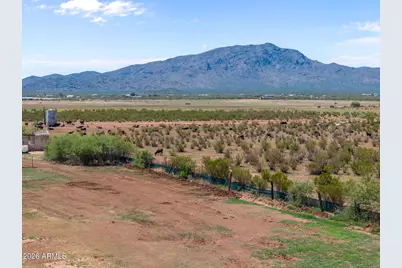 50228 N Eagle Eye Road #1, Aguila, AZ 85320 - Photo 6