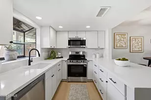 4841 E Kachina Trail, Phoenix, AZ 85044 - Photo 1