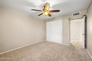 3270 E Camelback Rd, Phoenix, AZ 85018 - Photo 20