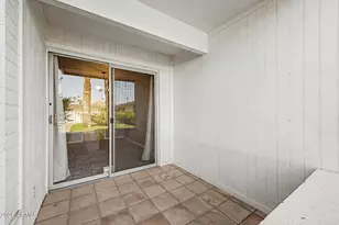 3270 E Camelback Rd, Phoenix, AZ 85018 - Photo 24