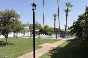 3270 E Camelback Rd, Phoenix, AZ 85018 - Photo 28