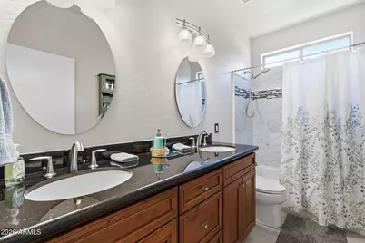2225 W Harwell Road, Phoenix, AZ 85041 - Photo 20