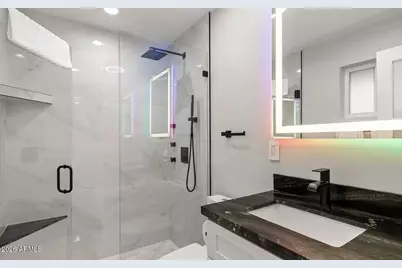 3539 E Montecito Avenue, Phoenix, AZ 85018 - Photo 16