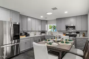 3539 E Montecito Ave, Phoenix, AZ 85018 - Photo 8