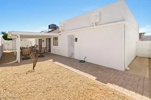3302 E Wescott Dr, Phoenix, AZ 85050 - Photo 18