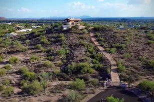 8011 E Redberry, Mesa, AZ 85207 - Photo 2