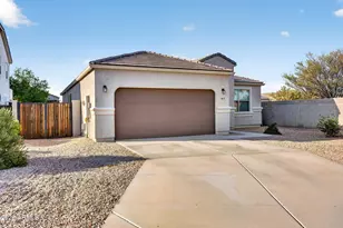 10470 E Marigold Ln, Florence, AZ 85132 - Photo 2