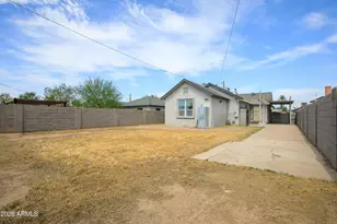 1225 E Diamond St, Phoenix, AZ 85006 - Photo 12