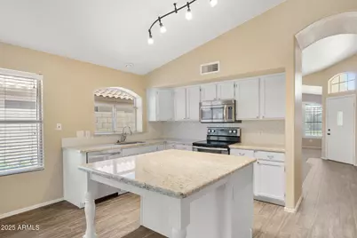 7936 W Taro Lane, Glendale, AZ 85308 - Photo 6