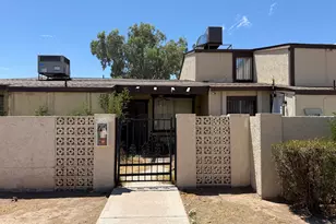 3120 N 67th Ln, Phoenix, AZ 85033 - Photo 1