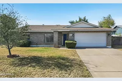 8803 W Diana Avenue, Peoria, AZ 85345 - Photo 1