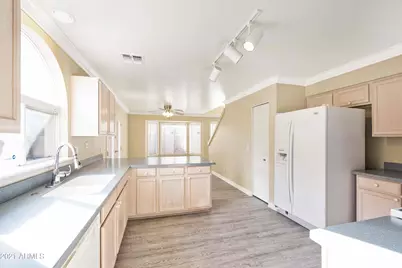 16036 N 11th Avenue #Unit 1115, Phoenix, AZ 85023 - Photo 4