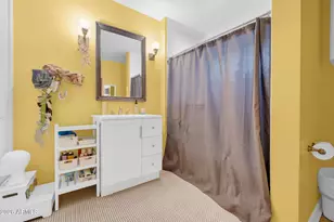 345 E Orange Dr, Phoenix, AZ 85012 - Photo 22