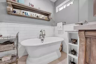 345 E Orange Dr, Phoenix, AZ 85012 - Photo 20