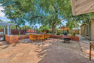 345 E Orange Dr, Phoenix, AZ 85012 - Photo 26
