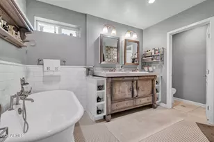 345 E Orange Dr, Phoenix, AZ 85012 - Photo 18