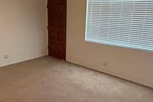 2426 W Echo Ln, Phoenix, AZ 85021 - Photo 12
