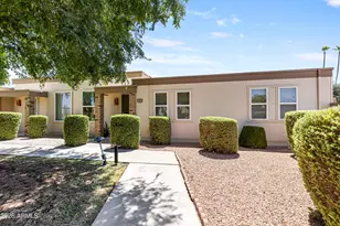 10016 W Hawthorn Dr, Sun City, AZ 85351 - Photo 2