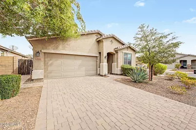21144 W Berkeley Road, Buckeye, AZ 85396 - Photo 2