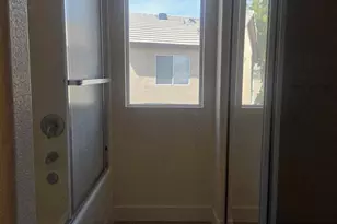 1442 E Mobile Ln Ln E, Phoenix, AZ 85040 - Photo 10