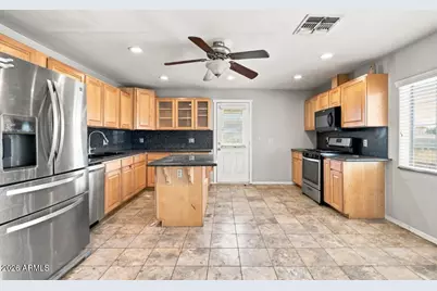621 S 4th Street, Avondale, AZ 85323 - Photo 8