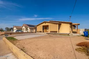 621 S 4th St, Avondale, AZ 85323 - Photo 2