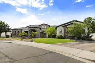 5600 S Gemstone Dr, Chandler, AZ 85249 - Photo 4