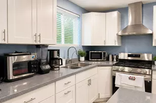 2922 N 39th Ave W, Phoenix, AZ 85019 - Photo 8