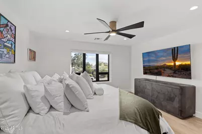 910 E Kaler Drive, Phoenix, AZ 85020 - Photo 18