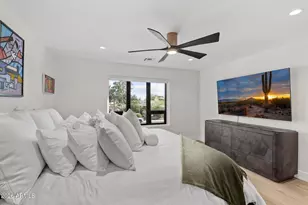 910 E Kaler Dr, Phoenix, AZ 85020 - Photo 18