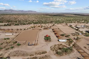 29245 S Buckaroo Rd, Congress, AZ 85332 - Photo 2