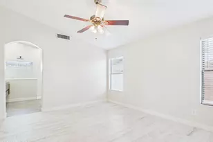 22621 N 34th Ln, Phoenix, AZ 85027 - Photo 12