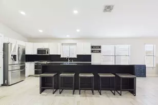 22621 N 34th Ln, Phoenix, AZ 85027 - Photo 2