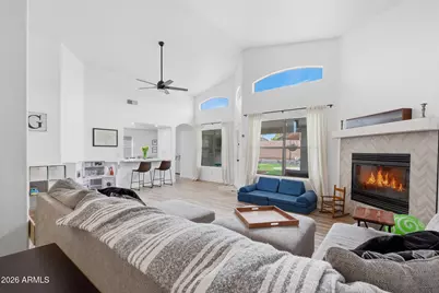 10414 W Daley Lane, Peoria, AZ 85383 - Photo 12