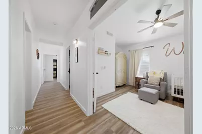 10414 W Daley Lane, Peoria, AZ 85383 - Photo 24