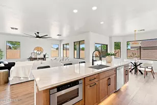 2132 E Redwood Dr, Chandler, AZ 85286 - Photo 14