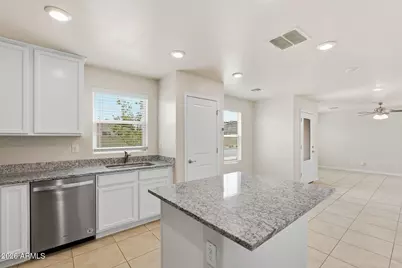 3935 S 82nd Drive, Phoenix, AZ 85043 - Photo 12