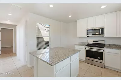 3935 S 82nd Drive, Phoenix, AZ 85043 - Photo 10