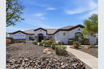 18135 W Missouri Avenue, Litchfield Park, AZ 85340 - Photo 1