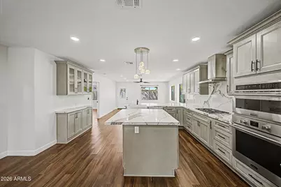 4302 N 18 Place, Phoenix, AZ 85016 - Photo 18