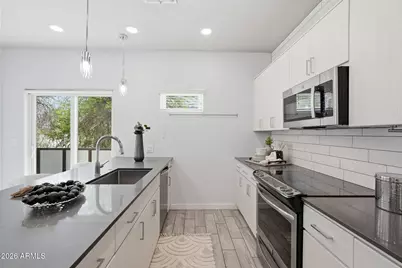 2727 E Thomas Road #5, Phoenix, AZ 85016 - Photo 14