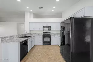7146 W Voltaire Ave, Peoria, AZ 85381 - Photo 20