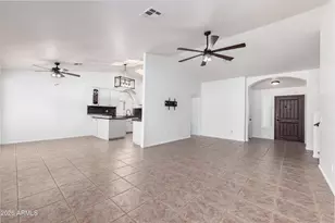 6108 W Shangri La Road W, Glendale, AZ 85304 - Photo 8