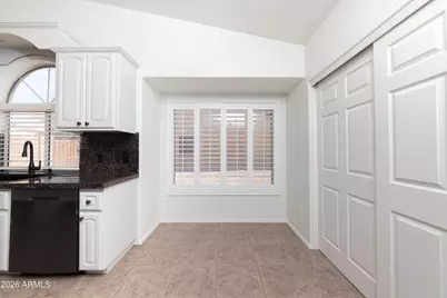 6108 W Shangri La Road W, Glendale, AZ 85304 - Photo 12