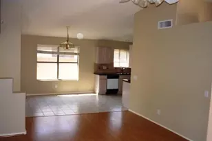 4827 E Mossman Rd, Phoenix, AZ 85054 - Photo 10