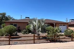 8123 E Mitchell Dr, Scottsdale, AZ 85251 - Photo 1