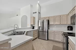 10209 E Coopers Hawk Dr, Sun Lakes, AZ 85248 - Photo 12