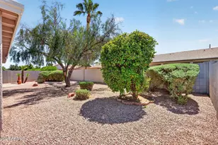 10209 E Coopers Hawk Dr, Sun Lakes, AZ 85248 - Photo 38